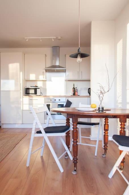 2 Bed 2 Bath Apartment With Canal View Dublin Buitenkant foto