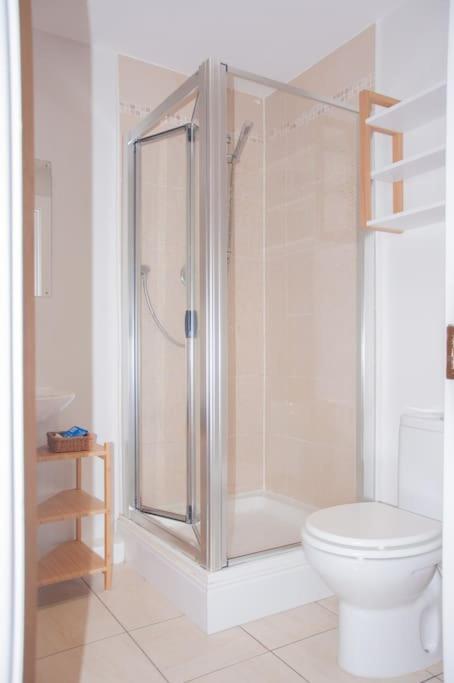 2 Bed 2 Bath Apartment With Canal View Dublin Buitenkant foto