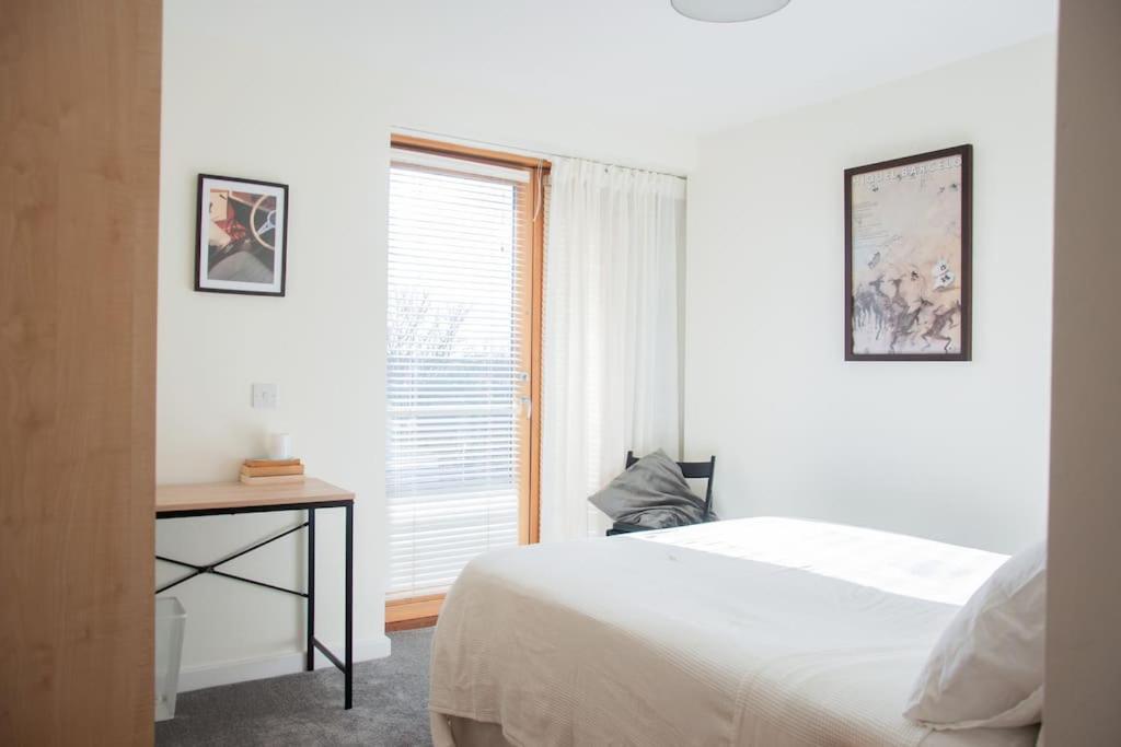 2 Bed 2 Bath Apartment With Canal View Dublin Buitenkant foto
